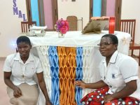 Angerida Lucas Munhenhua (saia vermelha) e Virgínia Ventura Afonso. Postulantes na comunidade Cacisiacun e Ishiara em Kenya (1)