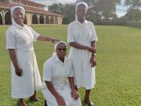 noviças de Moçambique. Onoria, segundo ano. Angerida e Virginia primeiro ano (1)